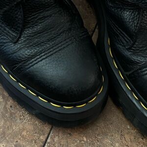 DEVON FLOWER BUCKLE LEATHER PLATFORM BOOTS Size 11